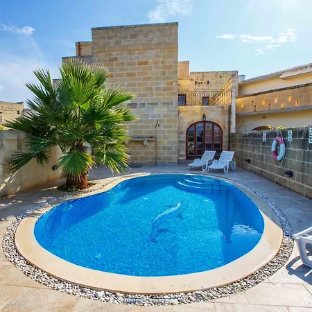 Case de vacanță 5 Bedroom With Private Pool