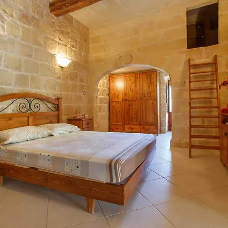Holiday home 5 Bedroom With Private Pool *
