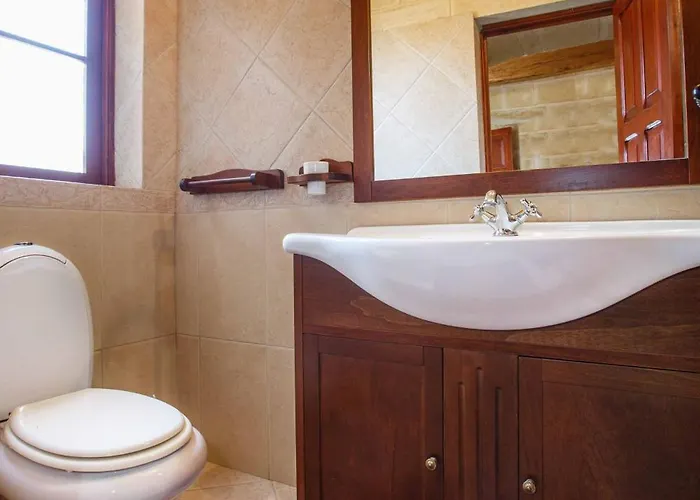 5 Bedroom With Private Pool Case de vacanță